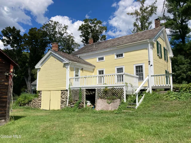 $1,600 | 916 Chamberlin Mills Road, Salem, NY 12865