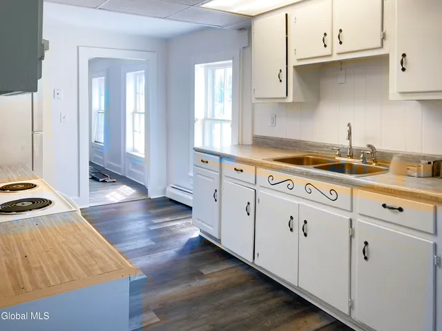 $1,600 | 916 Chamberlin Mills Road, Salem, NY 12865