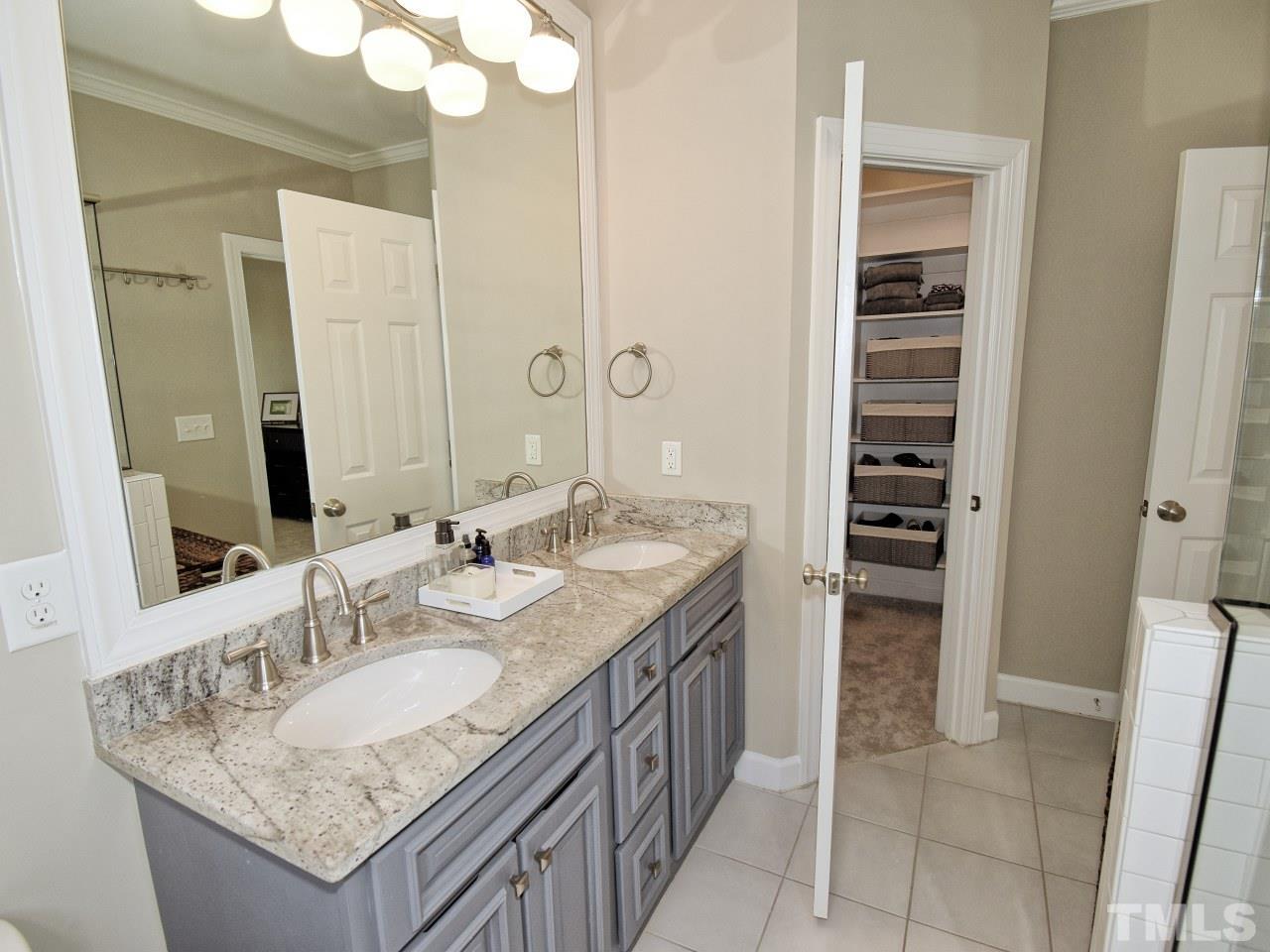 505 Mills Street Raleigh, NC 27608 - Photo 14 of 29