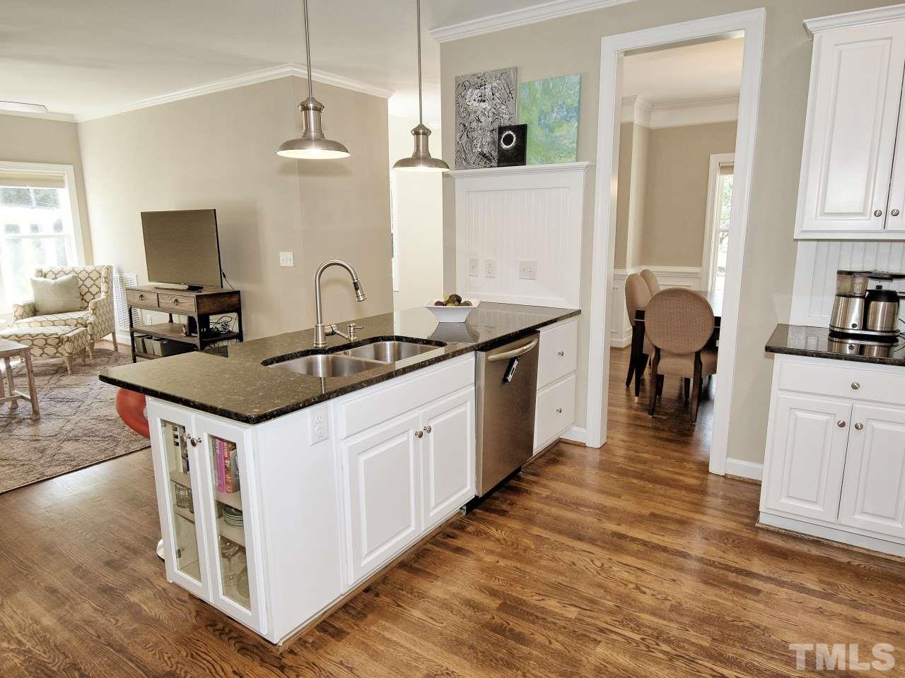505 Mills Street Raleigh, NC 27608 - Photo 9 of 29