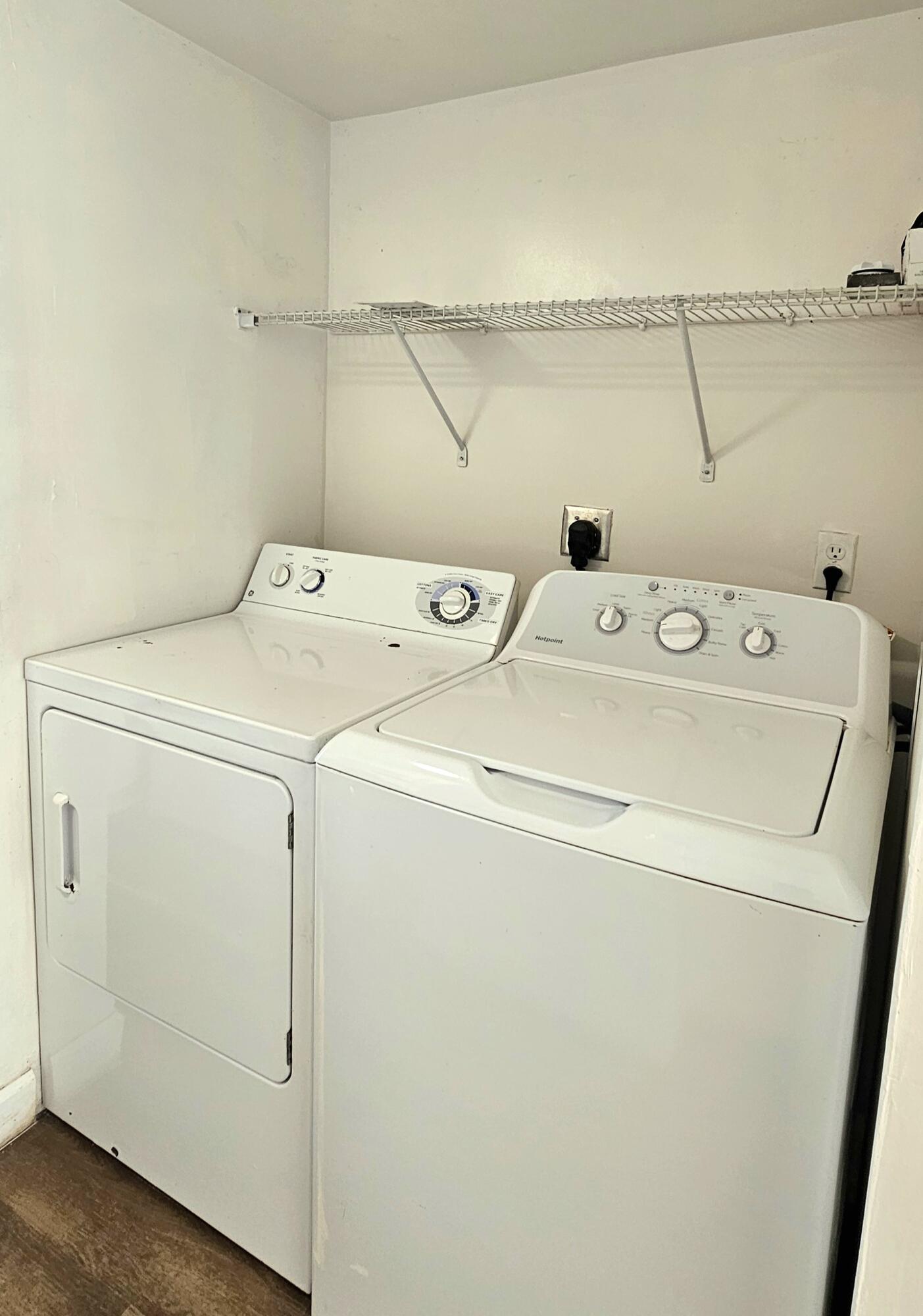 1501 Crescent Circle, Unit B10 Lake Park, FL 33403 - Photo 9 of 9 20251219_132437