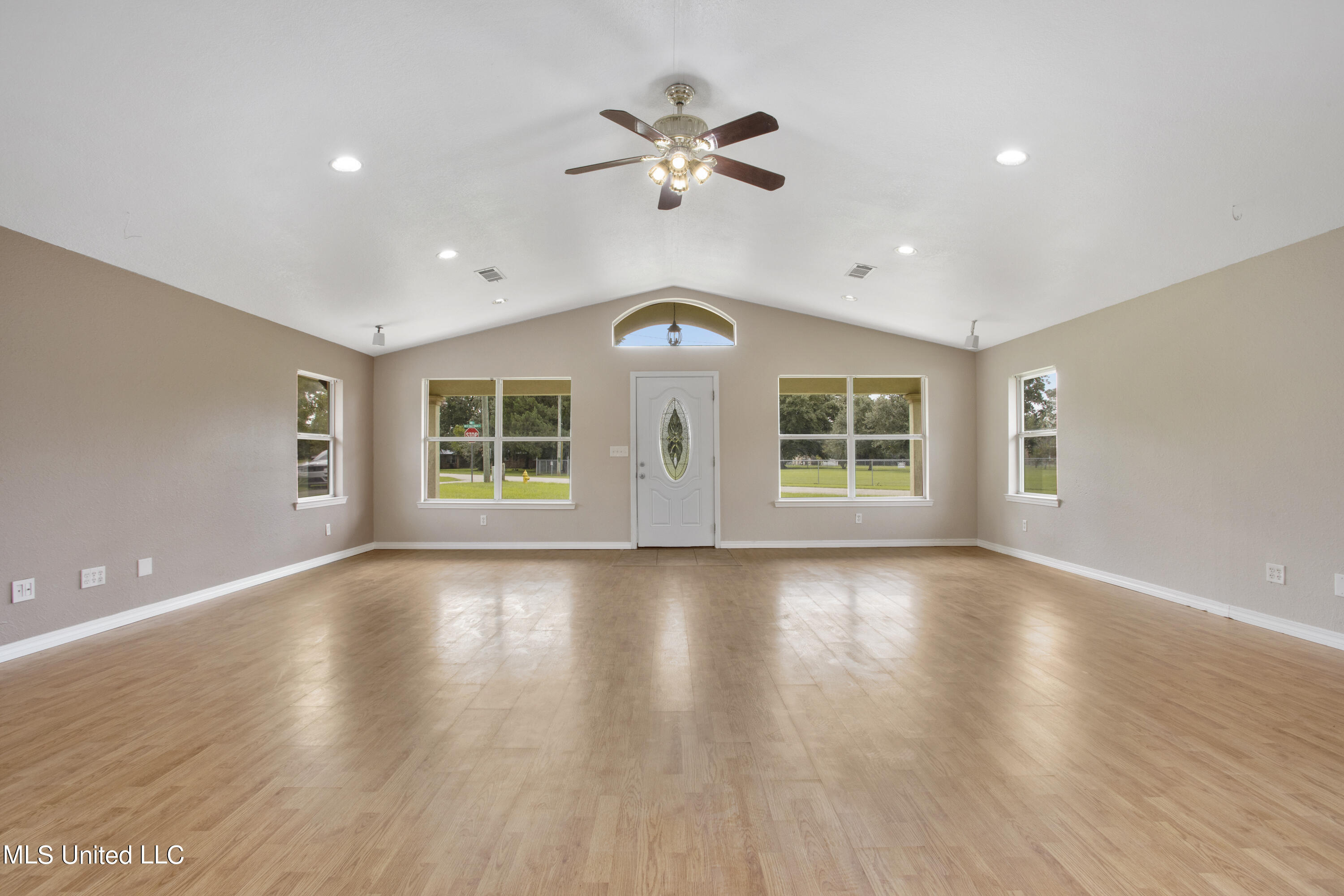 3342 West Race Track Road D'Iberville, MS 39540 - Photo 3 of 25 003 (11)