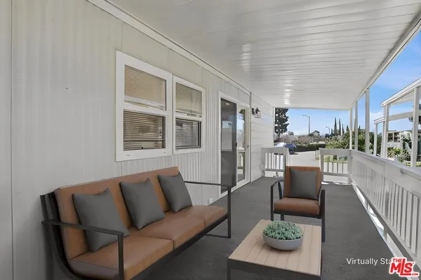 $214,500 | 8901 Eton Avenue, Unit 61, Canoga Park, CA 91304