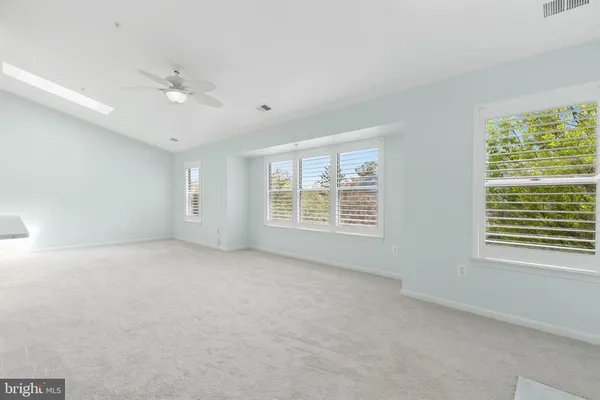 $279,900 | 2610 Camelback Lane, Unit 9, Silver Spring, MD 20906