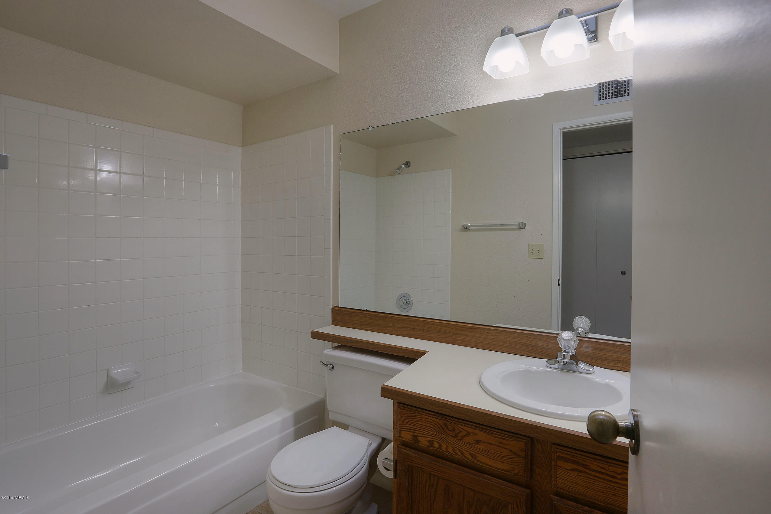 4412 East Kleindale Road Tucson, AZ 85712 - Photo 15 of 16