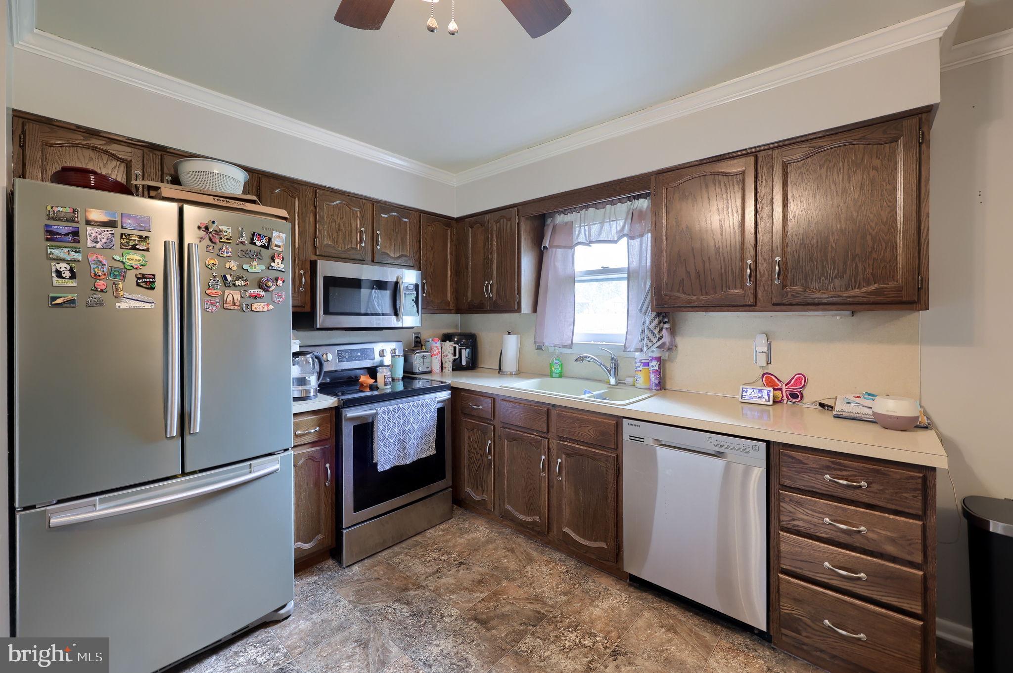 1409 Stony Battery Road Lancaster, PA 17601 - Photo 5 of 16