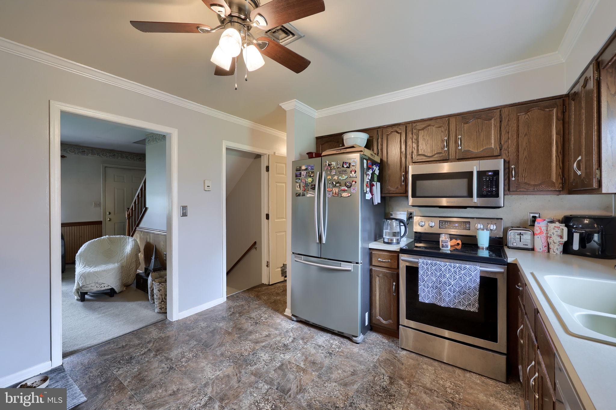 1409 Stony Battery Road Lancaster, PA 17601 - Photo 7 of 16