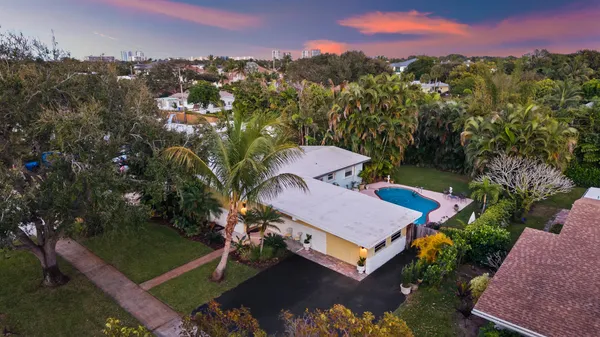 $4,000 | 708 Westwind Drive, North Palm Beach, FL 33408