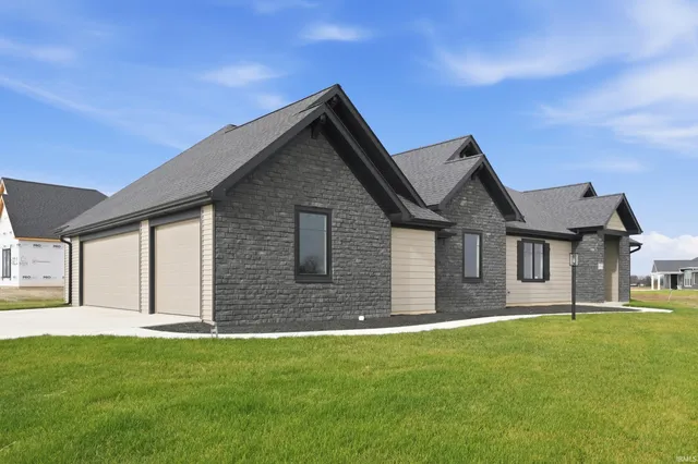 $579,000 | 2088 Seward Lake Pass, Fort Wayne, IN 46814