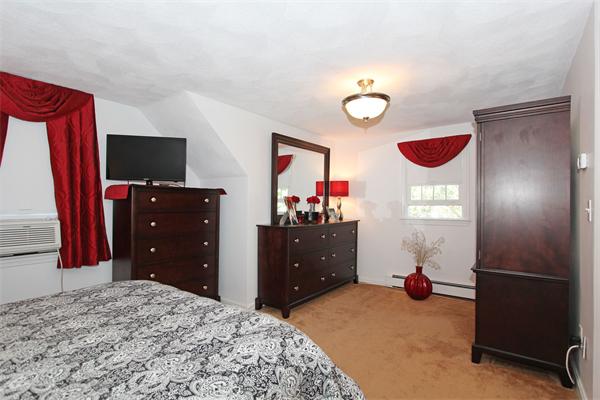 15 Old North Road Hudson, MA 01749 - Photo 17 of 27 Gallery Image 17