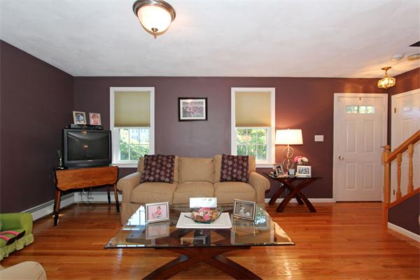 15 Old North Road Hudson, MA 01749 - Photo 6 of 27 Gallery Image 6