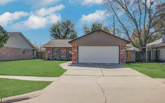 $2,100 | 13843 Rosetta Drive, Cypress, TX 77429
