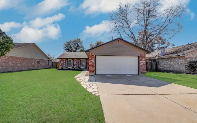 $2,100 | 13843 Rosetta Drive, Cypress, TX 77429