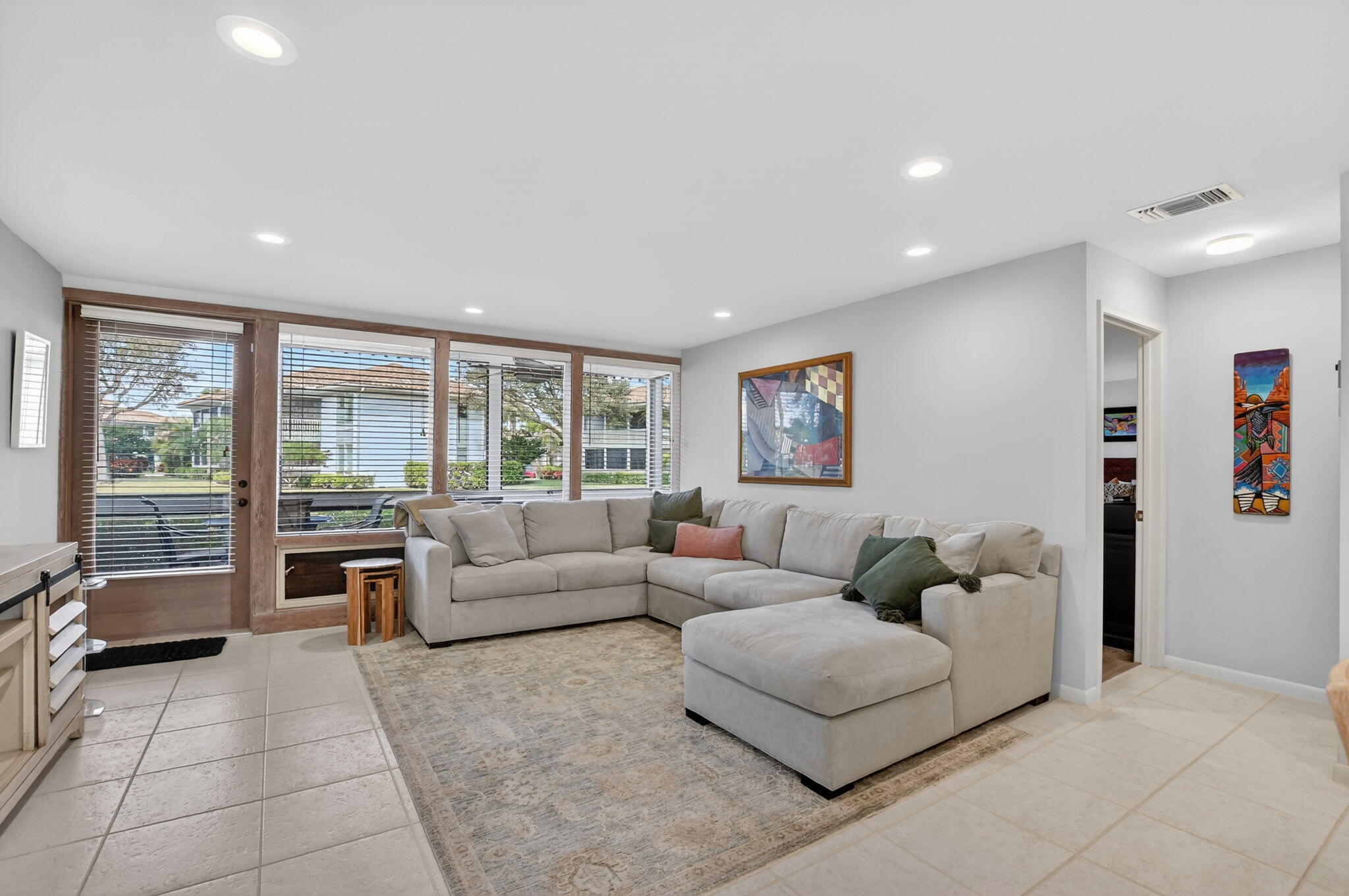 19809 Boca W Drive, Unit 4043 Boca Raton, FL 33434 - Photo 1 of 18 Living room