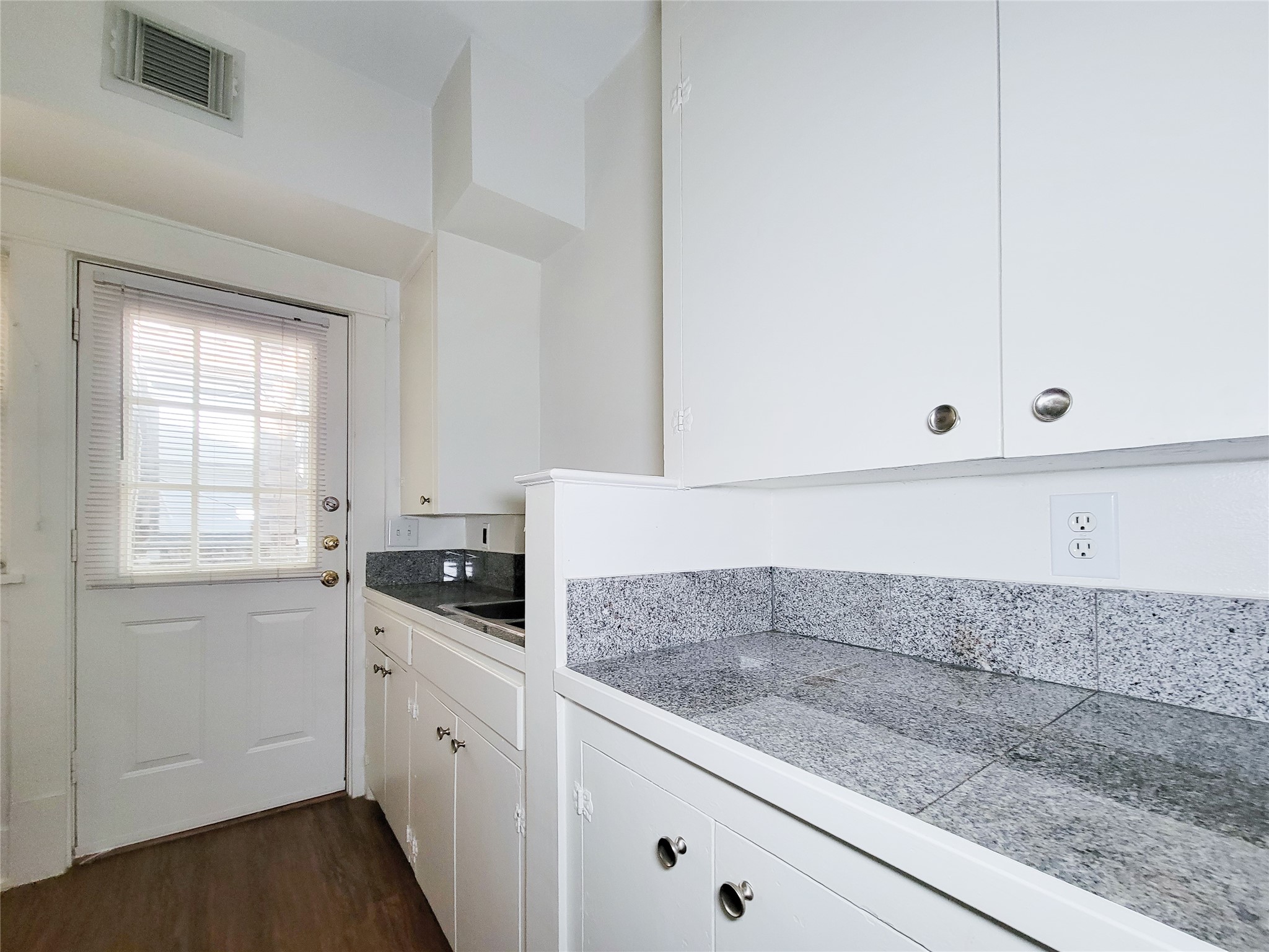 815 Sul Ross Street, Unit 1 Houston, TX 77006 - Photo 13 of 19