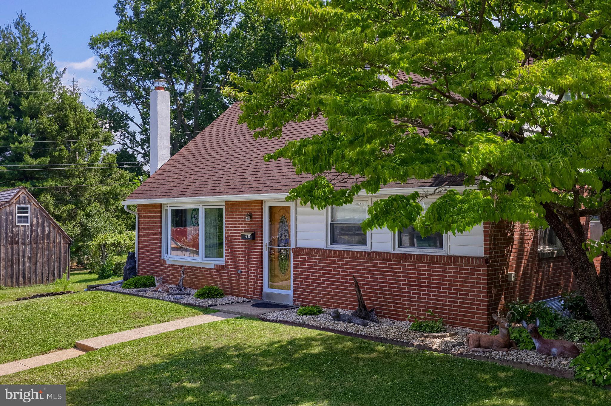 17 South Elm Street Lititz, PA 17543 - Photo 4 of 33
