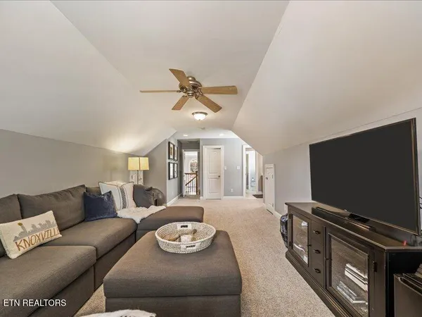 $1,050,000 | 1327 Copperstone Lane, Knoxville, TN 37922