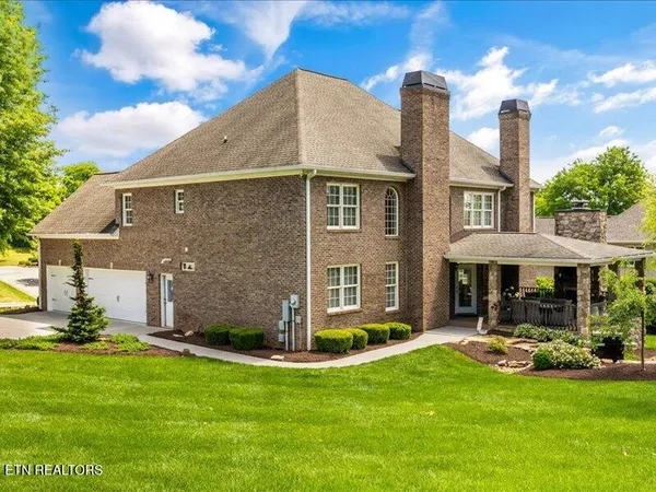 $1,050,000 | 1327 Copperstone Lane, Knoxville, TN 37922