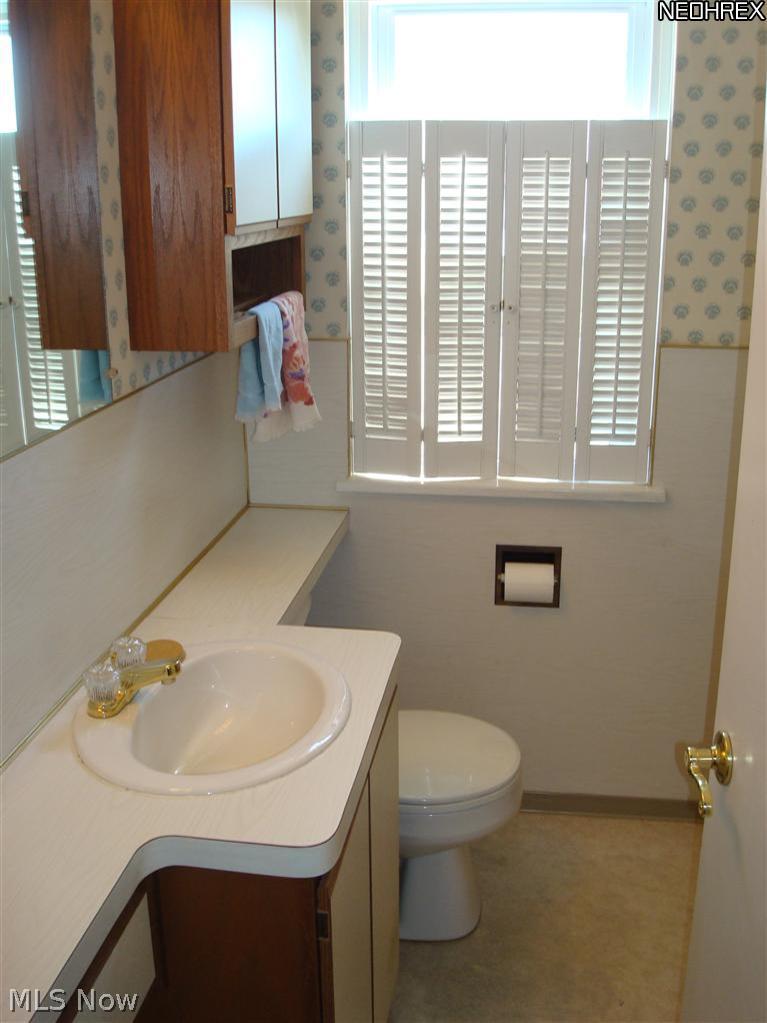 237 Valleyview Avenue Northwest Canton, OH 44708 - Photo 11 of 16 Gallery Image 11