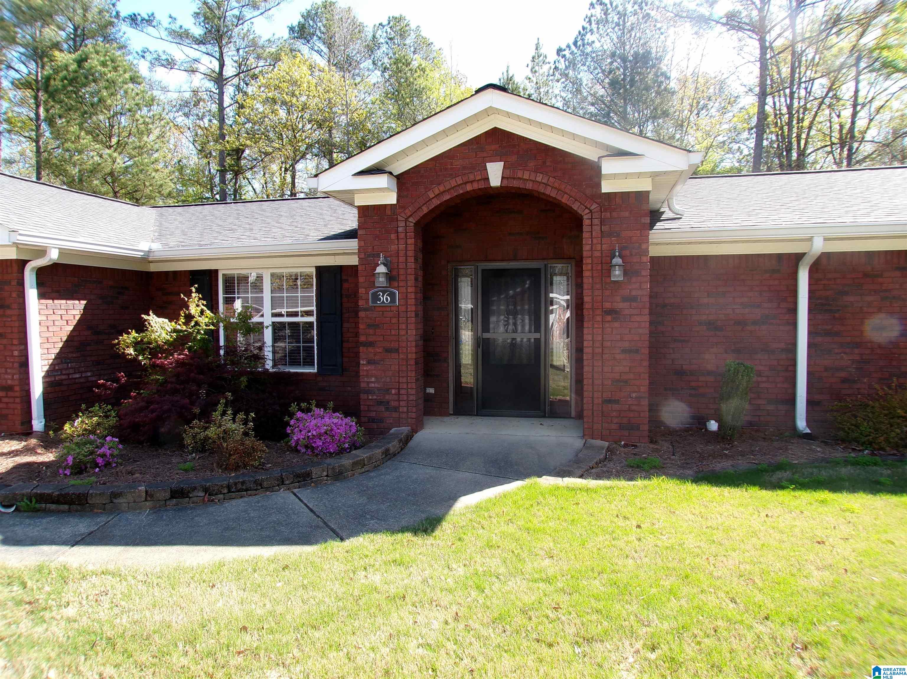 36 Foxley Road Anniston, AL 36205 - Photo 2 of 71