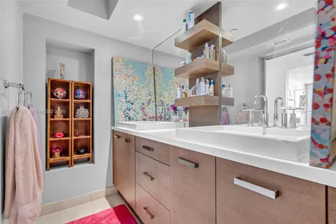 $575,000 | 6917 Collins Avenue, Unit 404, Miami Beach, FL 33141
