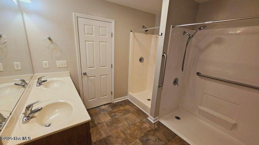 122 Christy Drive Beulaville, NC 28518 - Photo 6 of 10 Master Bath