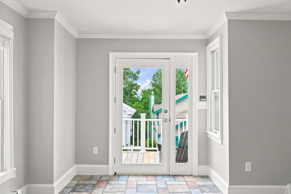 14 Willow Road Marblehead, MA 01945 - Photo 13 of 42