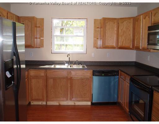 4504 Thorofare Road Clendenin, WV 25045 - Photo 4 of 7 Kitchen.