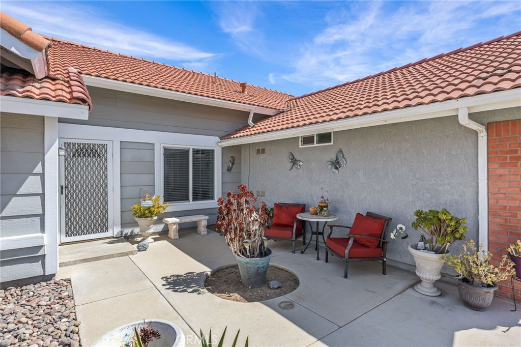 27308 Rio Vista Drive Menifee, CA 92586 - Photo 3 of 42