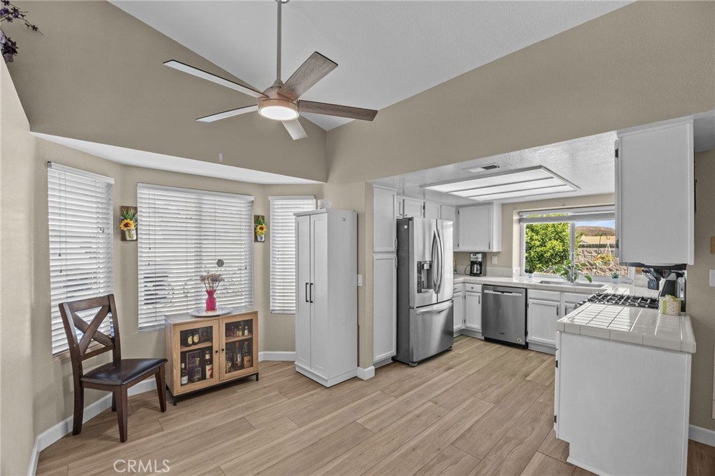 27308 Rio Vista Drive Menifee, CA 92586 - Photo 10 of 42