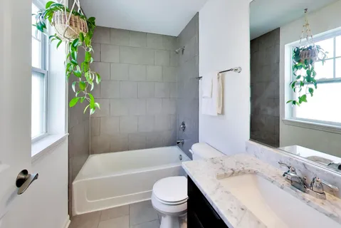 $499,900 | 810 Lexington Circle West, Des Plaines, IL 60016
