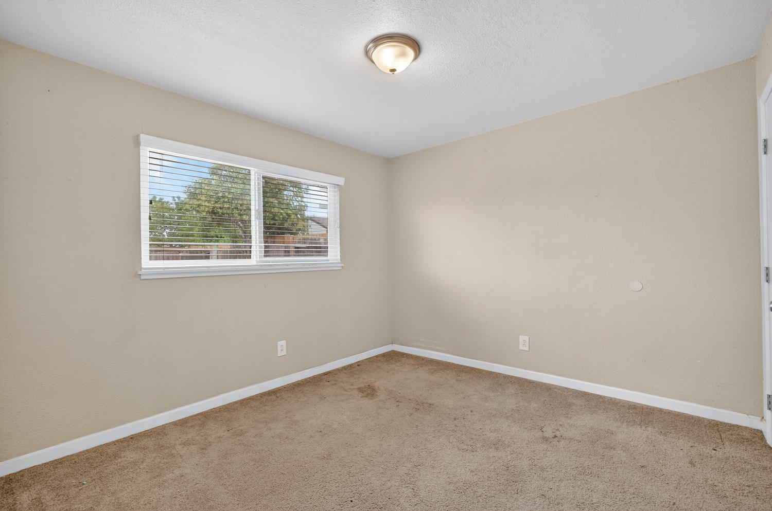 48 West Leland Road Pittsburg, CA 94565 - Photo 15 of 28