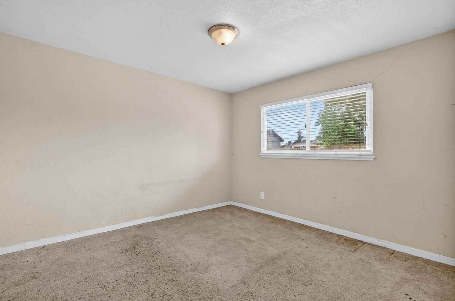 48 West Leland Road Pittsburg, CA 94565 - Photo 17 of 28