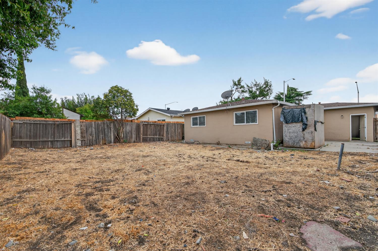 48 West Leland Road Pittsburg, CA 94565 - Photo 23 of 28