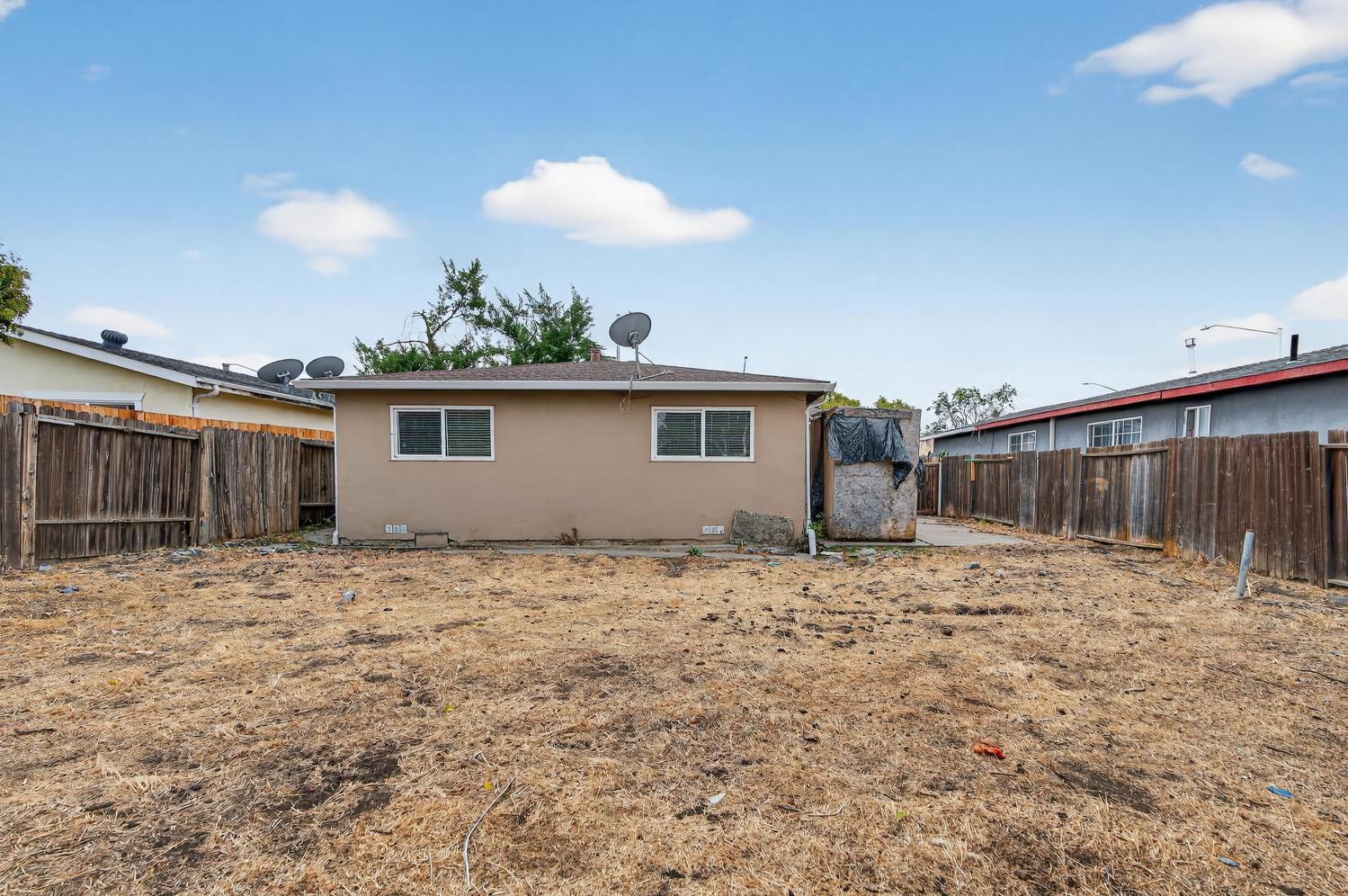 48 West Leland Road Pittsburg, CA 94565 - Photo 24 of 28