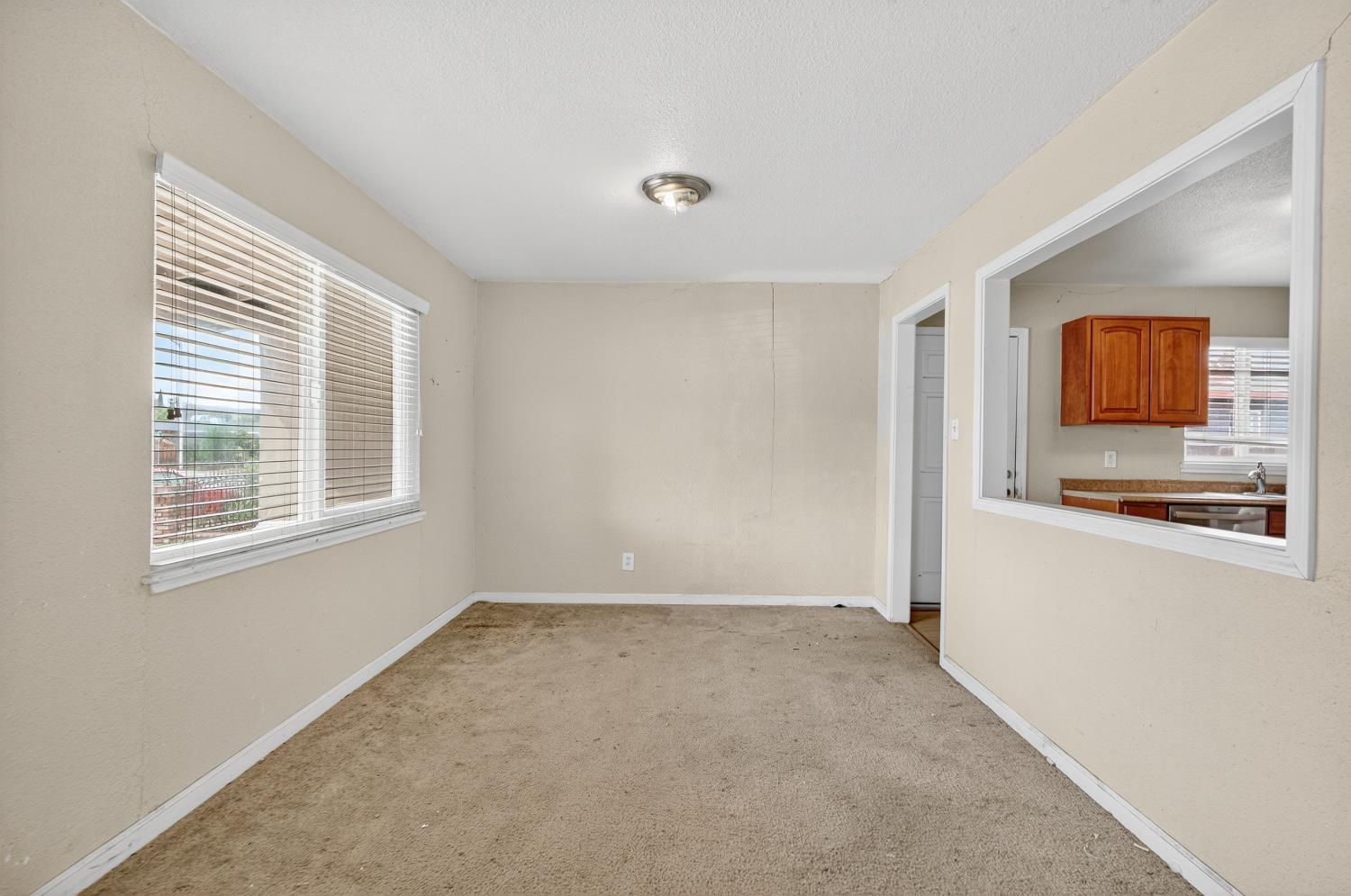 48 West Leland Road Pittsburg, CA 94565 - Photo 8 of 28