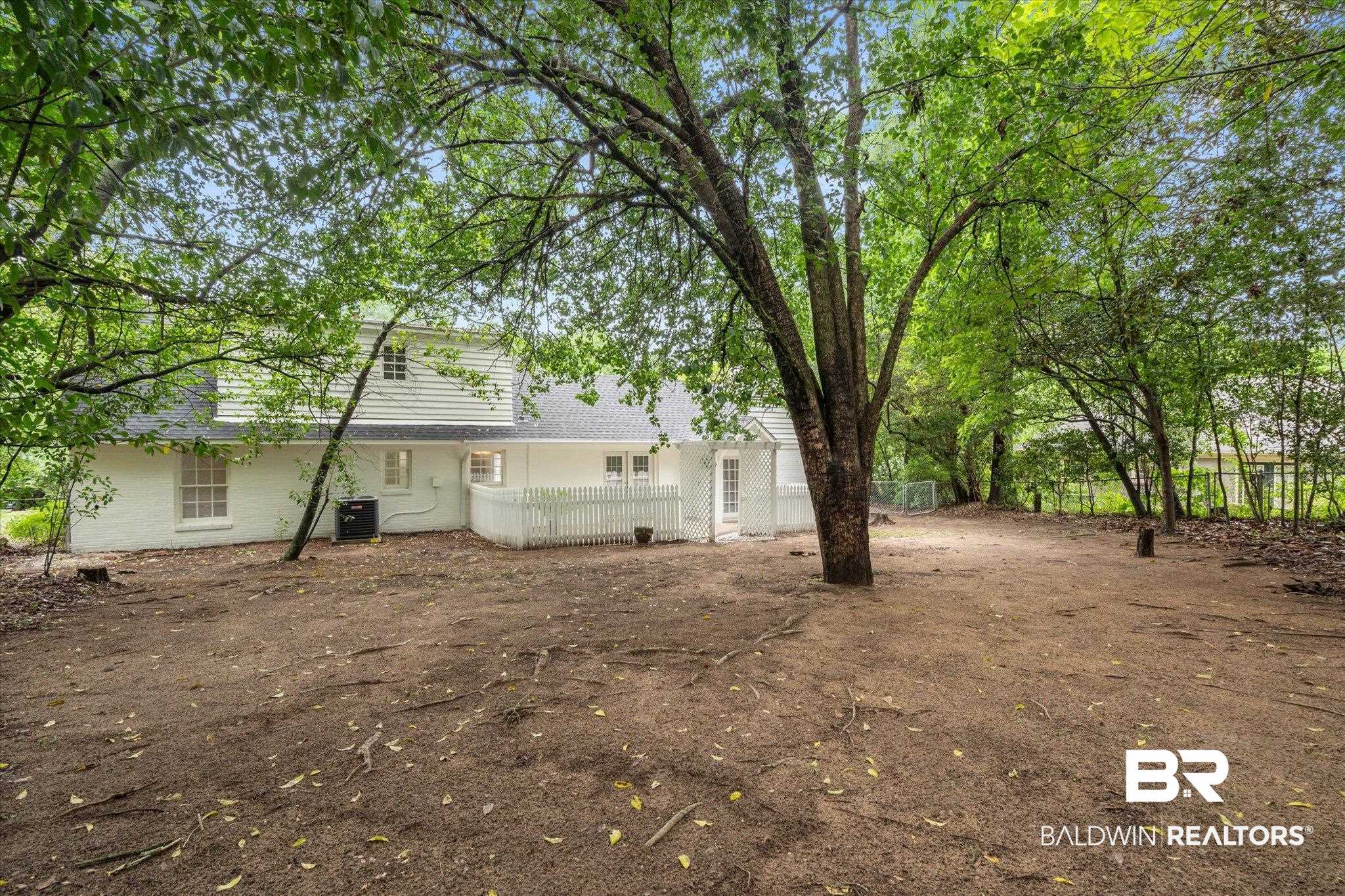 810 Nassau Drive Mobile, AL 36608 - Photo 20 of 31 View of yard featuring cooling unit