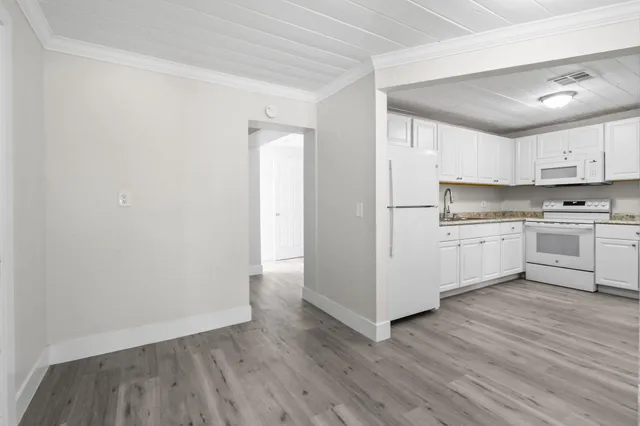 $325,000 | 1301 West 25th Street, Riviera Beach, FL 33404