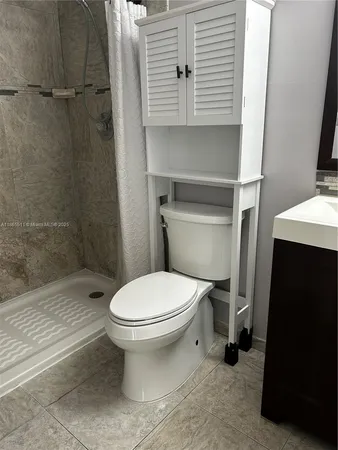 $2,100 | 7035 Northwest 186th Street, Unit D107, Hialeah, FL 33015