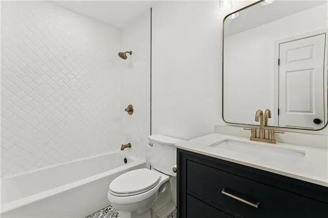 $115,000 | 6901 Veterans Memorial Boulevard, Unit 13, Metairie, LA 70003