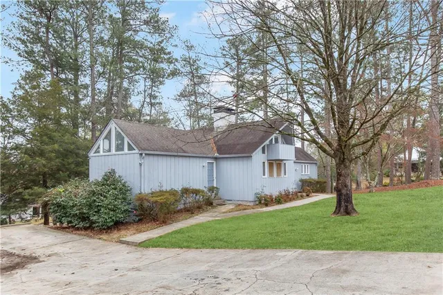 $2,800 | 264 Jones Drive, Roswell, GA 30075