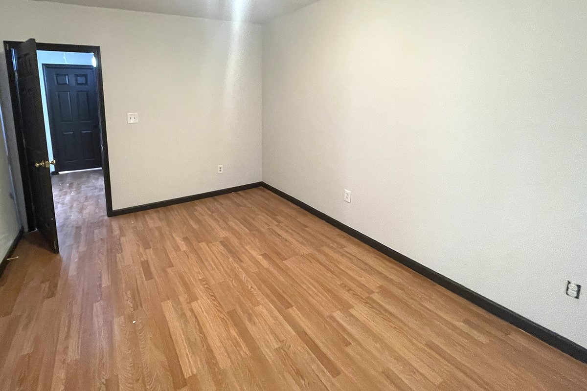6327 Goforth Street Houston, TX 77021 - Photo 12 of 14