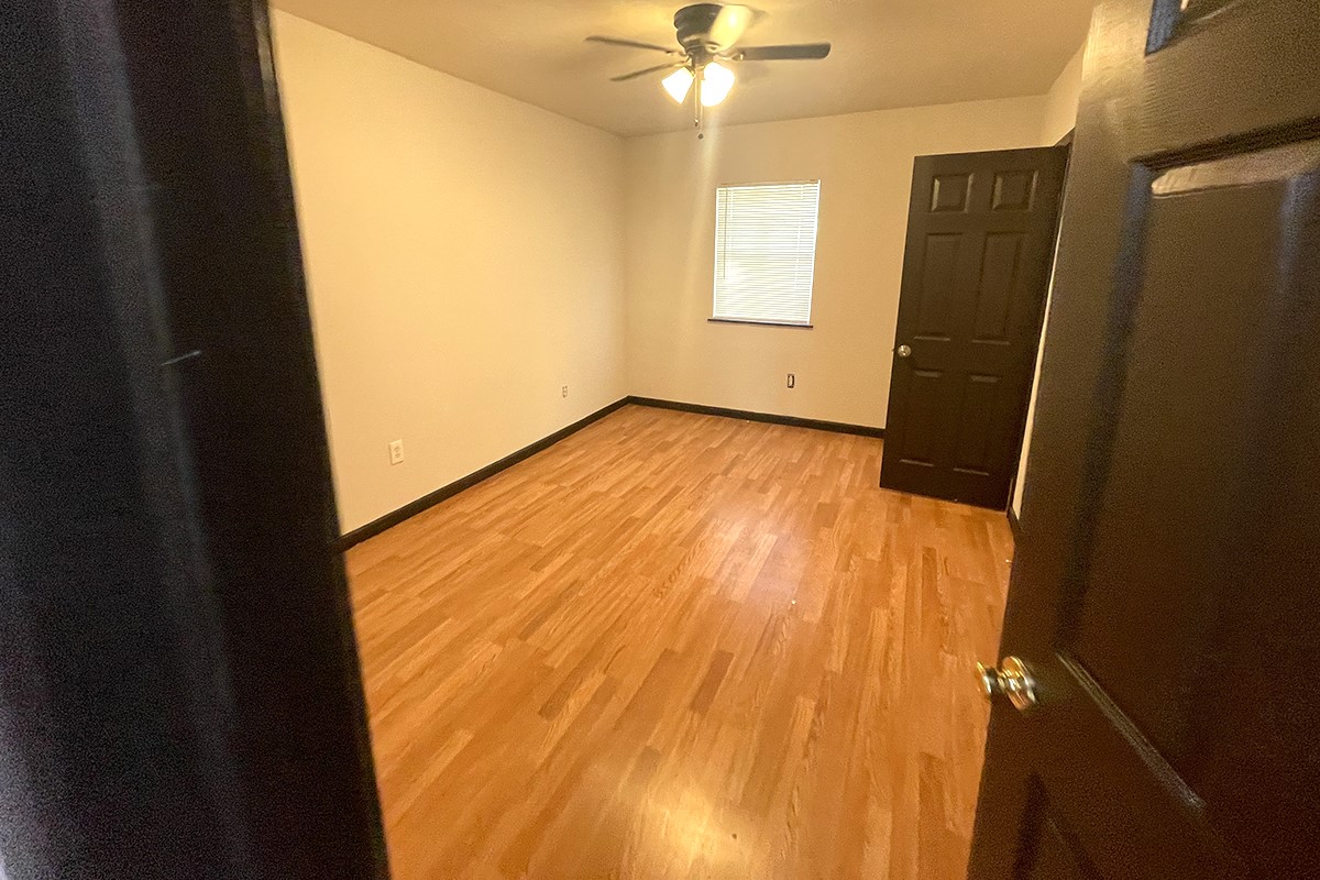 6327 Goforth Street Houston, TX 77021 - Photo 5 of 14