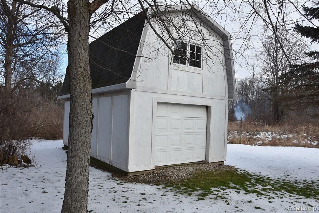 9100 Lapeer Road Mayville, MI 48744 - Photo 12 of 40 Barn With Upper Floor/Possible Office