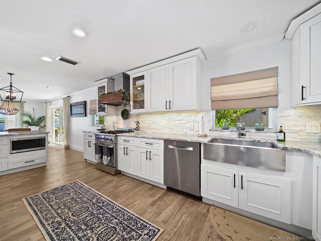 1254 Southwest Dyer Point Road Palm City, FL 34990 - Photo 14 of 50 Gallery Image 14