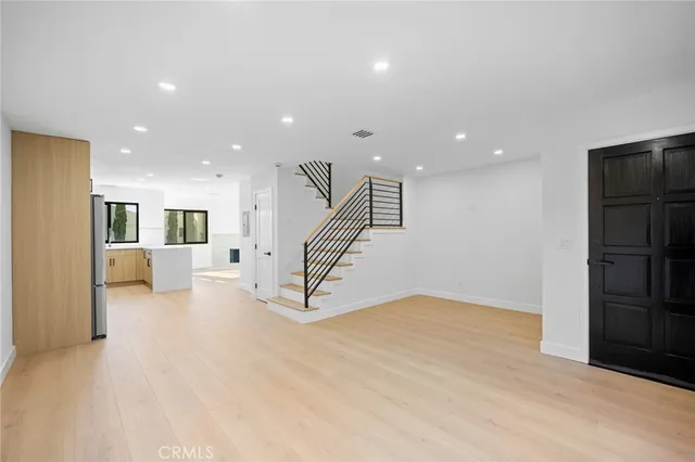 $798,000 | 1162 Winchester Avenue, Unit K, Glendale, CA 91201