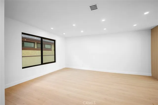 $798,000 | 1162 Winchester Avenue, Unit K, Glendale, CA 91201