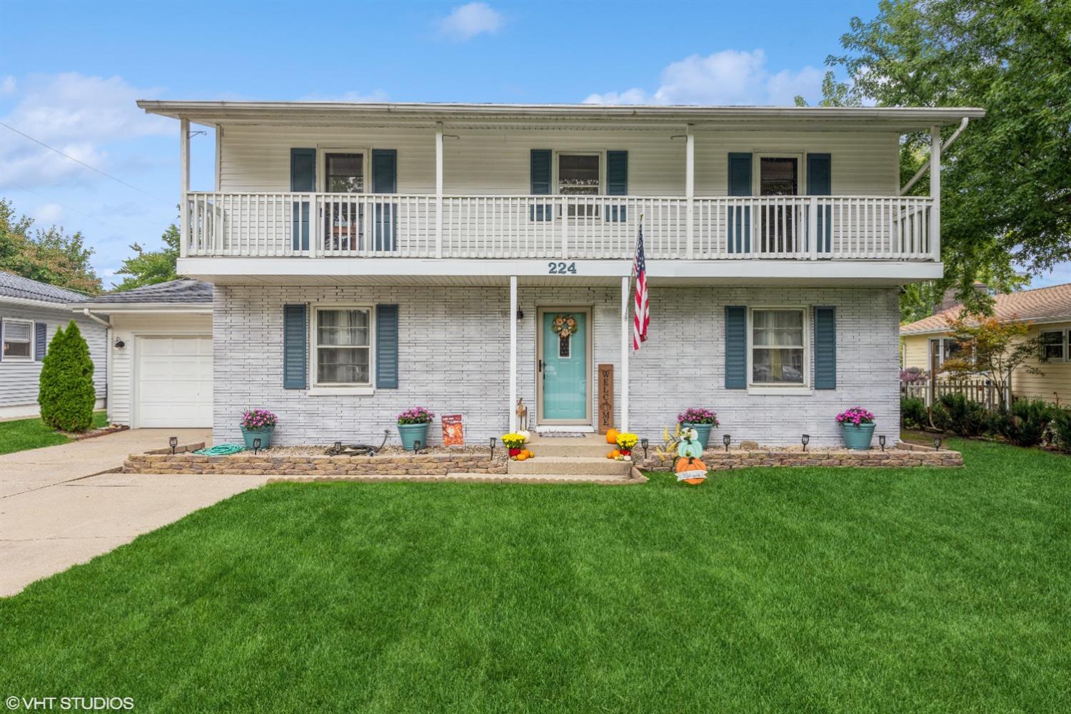 224 Barker Road Michigan City, IN 46360 - Photo 1 of 17 1500x1000