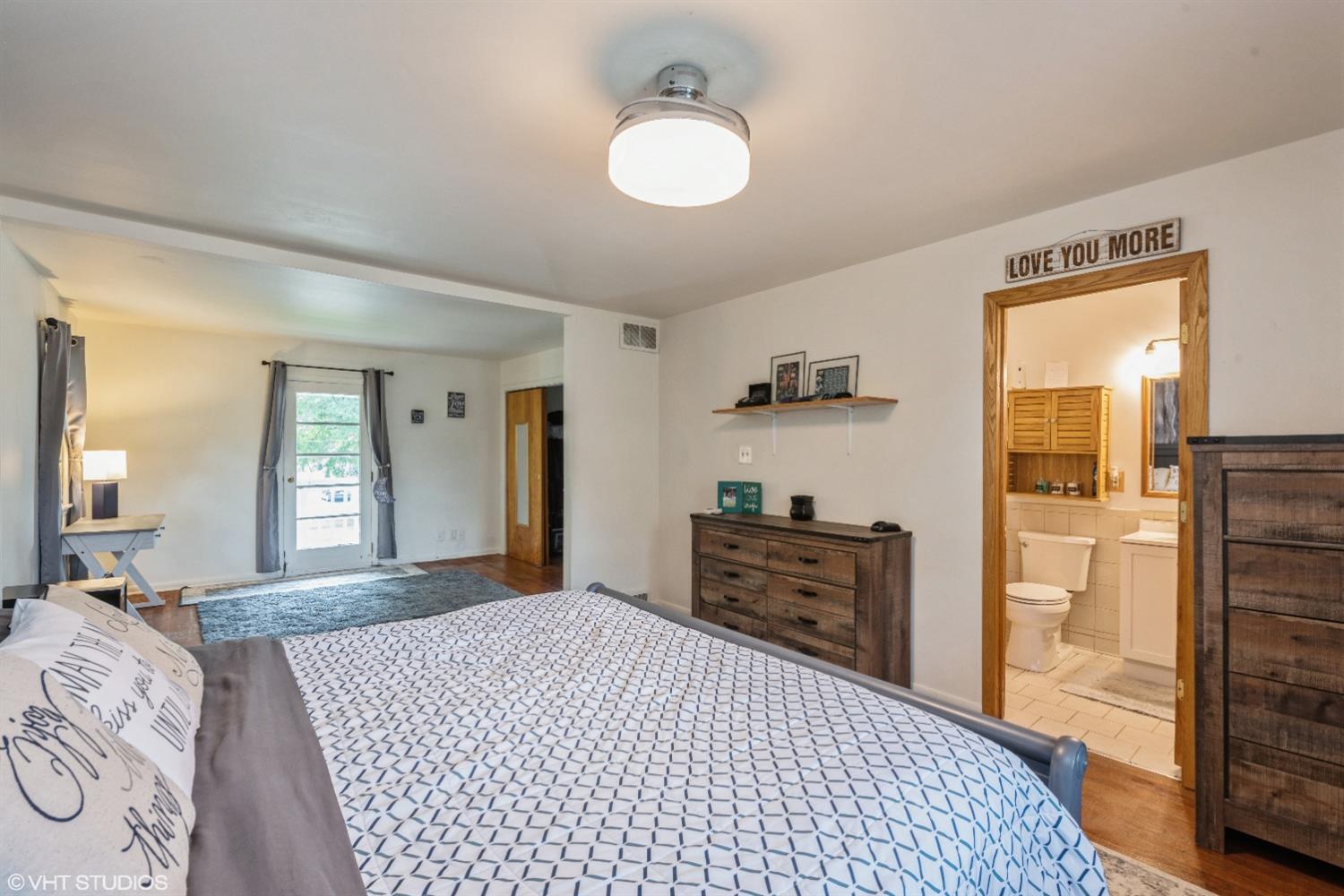 224 Barker Road Michigan City, IN 46360 - Photo 9 of 17 1500x1000