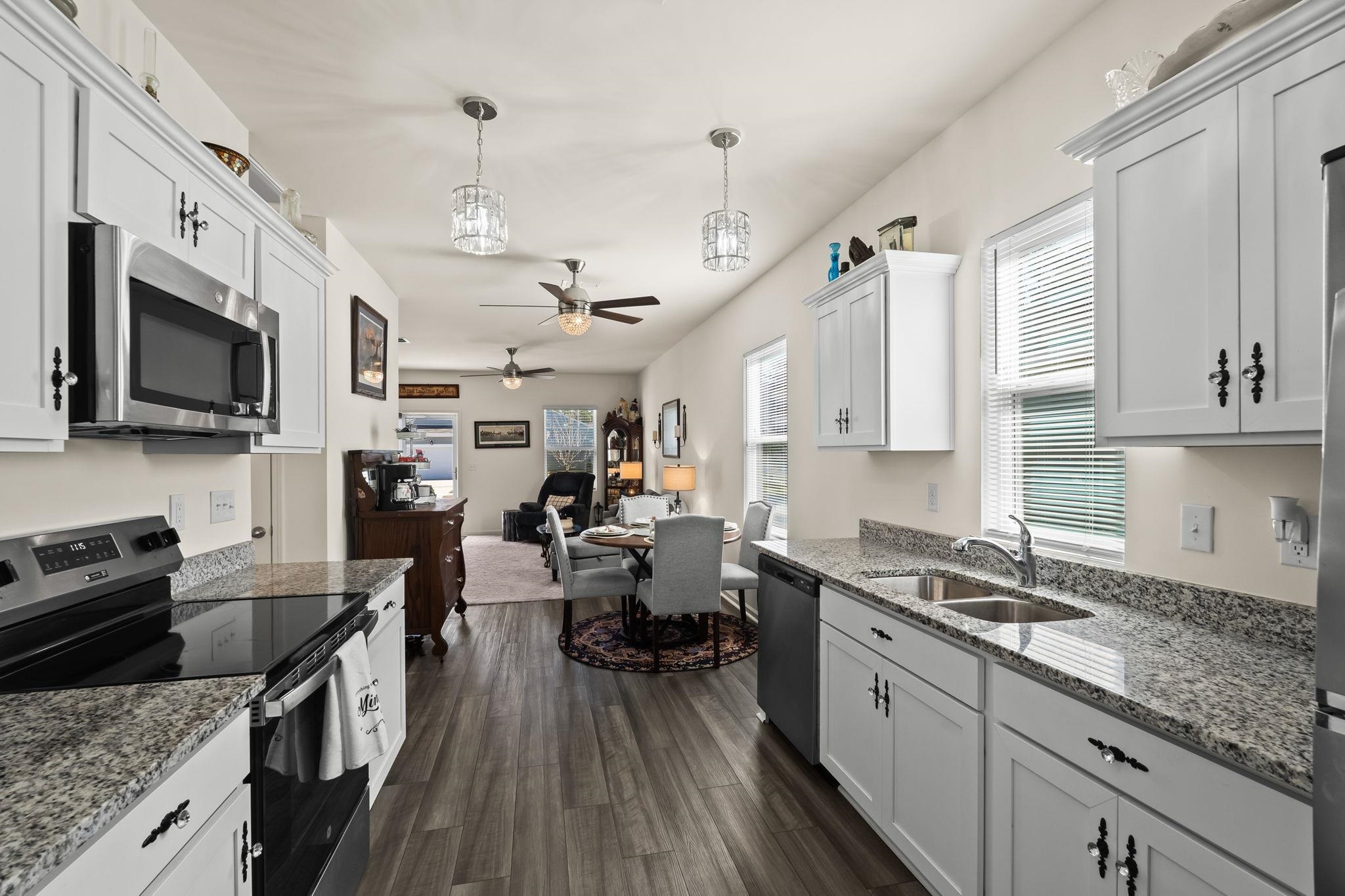 305 Cornhusker Drive Conway, SC 29526 - Photo 8 of 40